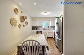 Coastal Retreat Near Downtown Stuart - Image 3
