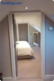 Basic, Warm, Cosy, Private Little Chalet - Image 1