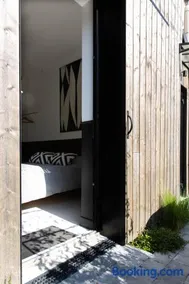 Chambre avec salle de bain et accès indépendant - Image 4