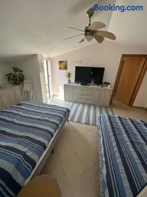 Bella Alba Apartment on the beach - Image 2