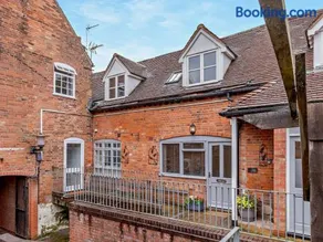 2 Bed in Warwick oc-93085 - Image 3
