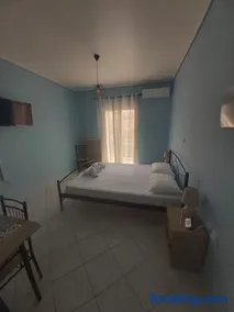 Johanna Apartment 6 - Image 3