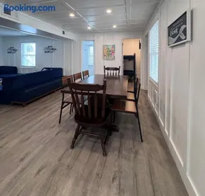 Marvelous 7-bedroom House in North Myrtle Beach Cherry Grove 2nd Row - Image 4