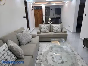 Radium Residence - Luxury 3BR PoolView Home, Beach - Image 4