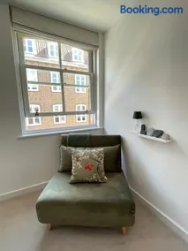 Luxury City Centre Apartment, Winchester - Image 3