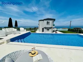 SEA STARS Premium Luxury Villas with private pools - Image 1