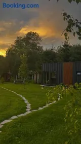 TinyHouses & Garden - Image 4