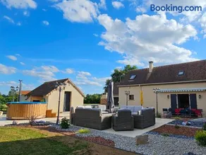Gîte de charme 12 personnes près du Mans avec piscine chauffée - FR-1-410-381 - Image 2
