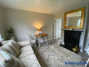 Katie's Cosy Cottage - Image 1