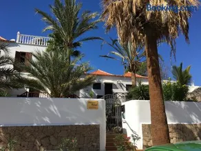 Las Americas Family Inn - Image 1