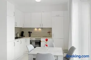 Gemütliche Wohnung mit Terrasse im Grünen - Image 2
