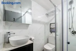 2 Private Double Bed In Sydney CBD Near Train UTS DarlingHar&ICC&C hinatown - ROOM ONLY - Image 4