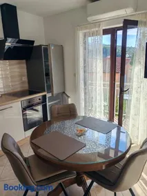 Apartment Seman - Image 3