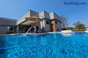 LINDA CASA TÉRREA EM RIVIERA DE SANTA CRISTINA XIII - Image 2