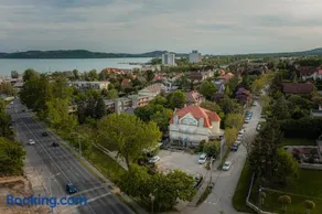 Pensili Apartmanház Balatonfüred - Image 1