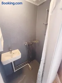 Comfortable apartment for 7 Free parking - Image 3