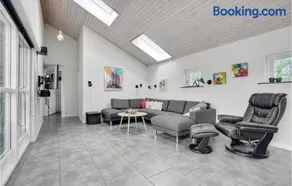 Four-Bedroom Holiday Home In Tarm - Image 3