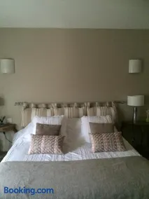 B&B Le Mas Des Chenes - Image 2
