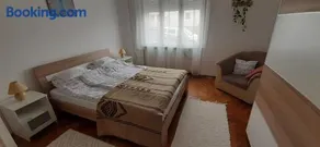 Háziállatbarát MANDULA ház Fonyód központjánál - Image 2