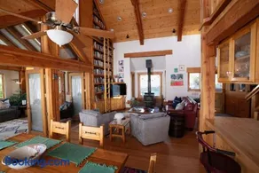 Tiny Creek Retreat - Image 2