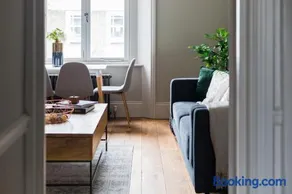 Homely Parkside 2-Bed Apartment in Primrose Hill - Image 5