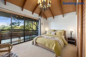 Moonrise Villa Beechmont - Image 3