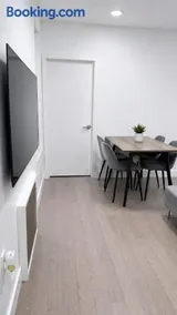Private Bedroom with Dedicated Bathroom 15mis NYC - Image 2