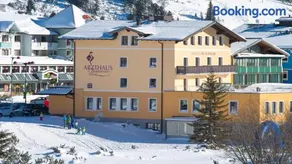Dr. Aufmesser Appartements - Image 1