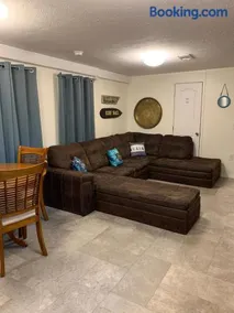 Pet-Friendly! Fully Fenced Backyard Oasis, PCB - Image 3