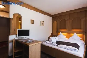 Hotel Catinaccio - Image 2