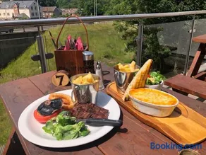 The Glantaff Inn Bunkhouse - Image 4