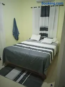 Villa Privada con Piscina a Minutos del Aeropuerto de Santo Domingo - Image 5