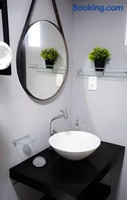 Flat Térreo com Piscina e Jardim Tropical - Image 4