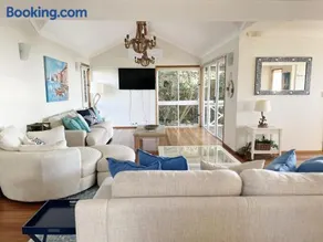 Ocean Pearl - 3 bedroom beachfront property! - Image 5