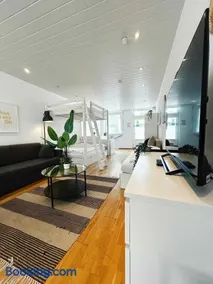 Beautiful Studio Apartment in urban location - Image 2