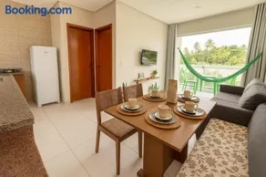FLATS MAR'BELLA com Varanda para Relaxar e Praia pra Curtir, Cozinha Completa e Vaga na Garagem - Image 2