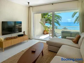 Front Beach Apartment by Hello Homes Sitges - Image 4