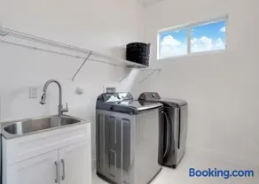 Komffy Modern 3BR/2BA Home – Ft. Lauderdale - Image 4