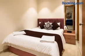 Vista Cozy Nest 3BHK With Private Pool - Image 4