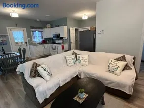 Private sandy beach cottage - Image 2