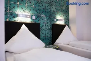 Aparthotel Villa Elon - Image 3