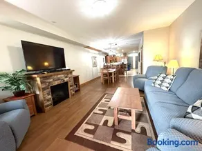 Lakefront Townhouse Family Complex, Popular Wine Country and the Best Golfing - Image 2