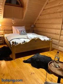 Pod Kogutem i Sową - Bio Wioska z domkami Premium w góralskim stylu VIP - Image 1