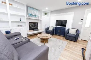 Cozy Cottage w Beach Access Near Annapolis - Image 1