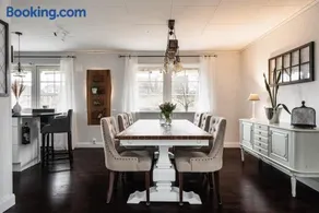 Nice Villa near Lake! Free boat, sauna and big garden! - Image 1