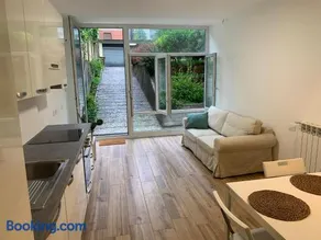 RAFQA Suites SAN SIRO'S VIEW lotto CITY LIFE de angeli FIERA with garden - Image 1