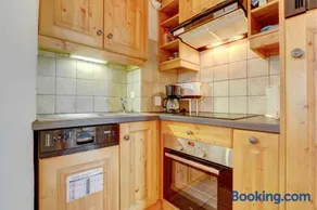 LODGE 8 - Image 4