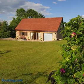 Highcroft House - Image 2