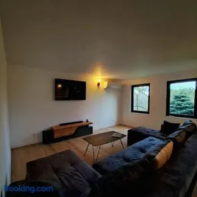 Ach Residence - Image 4