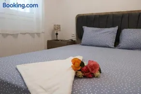 Anchorage Apartment in Rachoni - Image 1